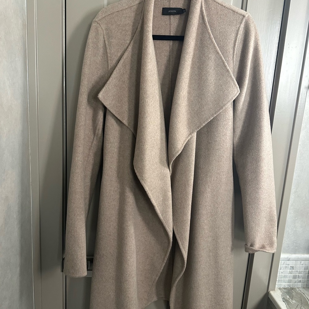 Joseph coat with pockets and tie